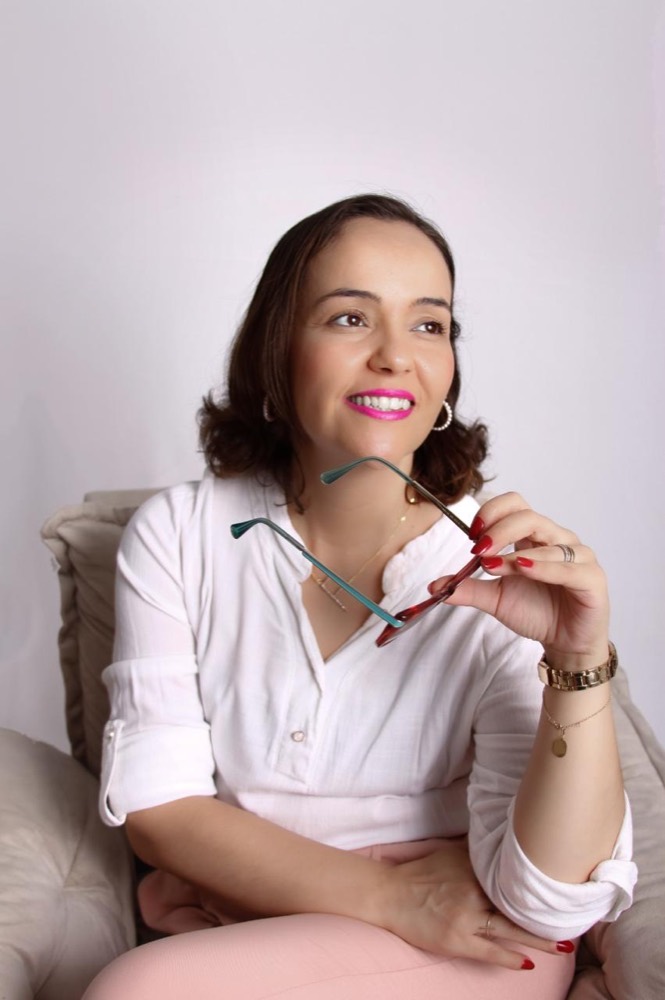 Retrato de Fabiana Ribeiro em luz clara